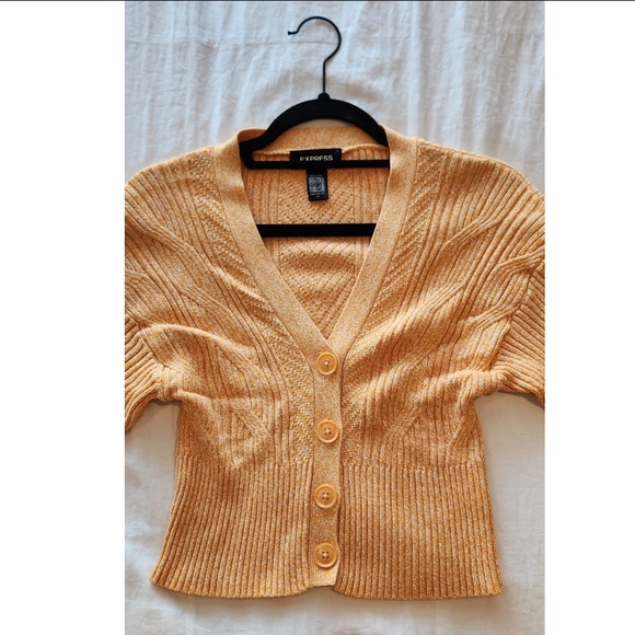 Express Knit Button-Front Cardigan – XS - Picture 7 of 10